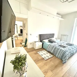  Apartamento Leopardi Humanitas,forum,ieo Intero